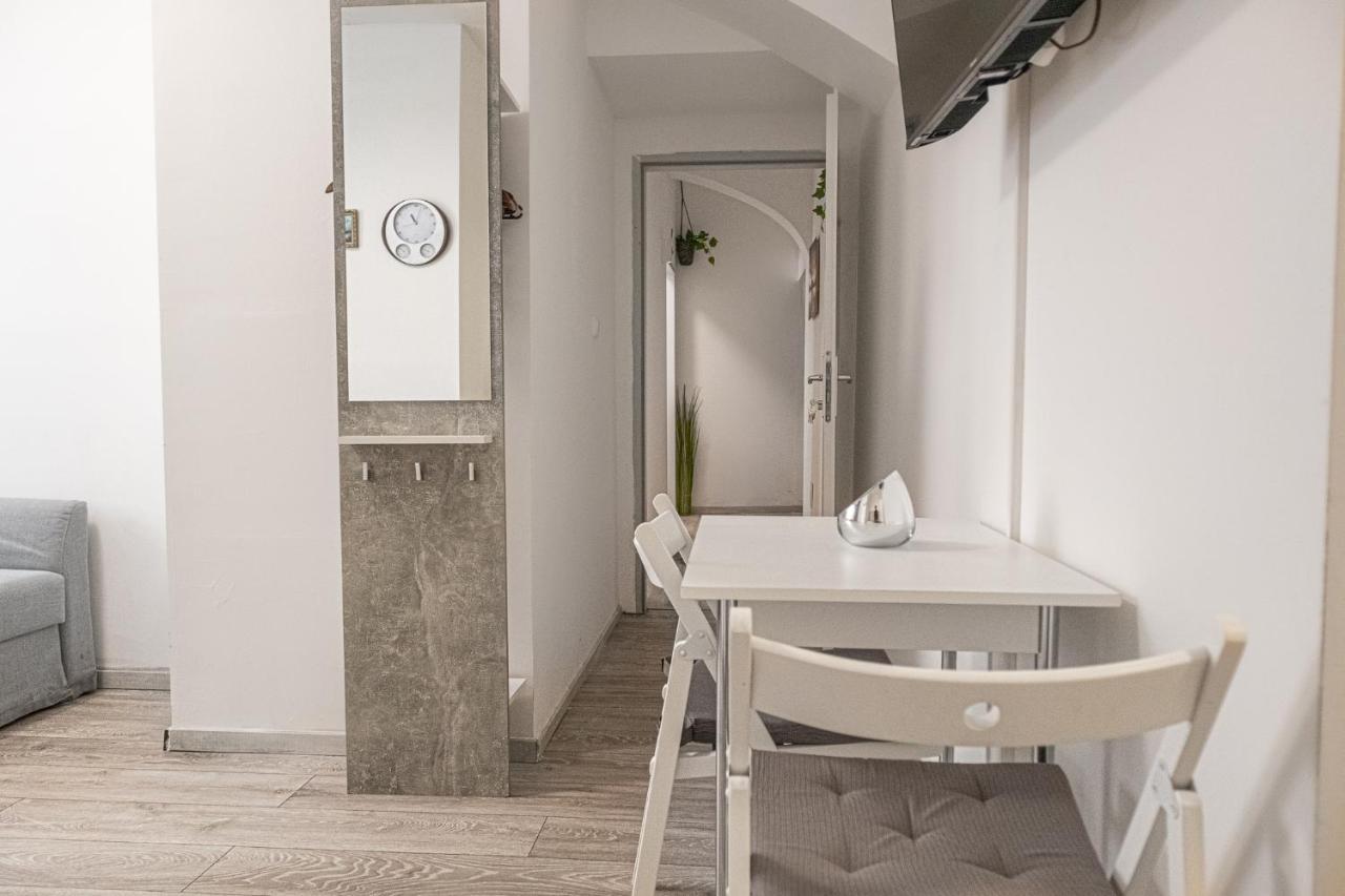 3 Standard Rooms Near Hauptbahnhof Відень Екстер'єр фото